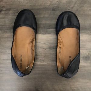 Black flats